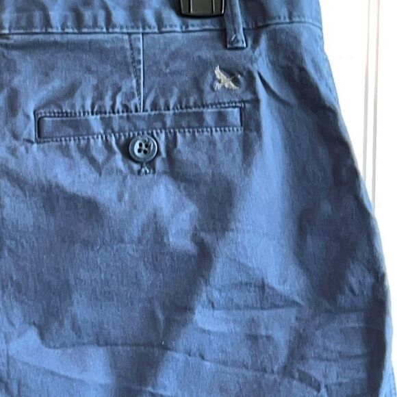 Eddie Bauer Flat Front Blue Bermuda Shorts With Side Slat Pockets Size 12 - Picture 9 of 10